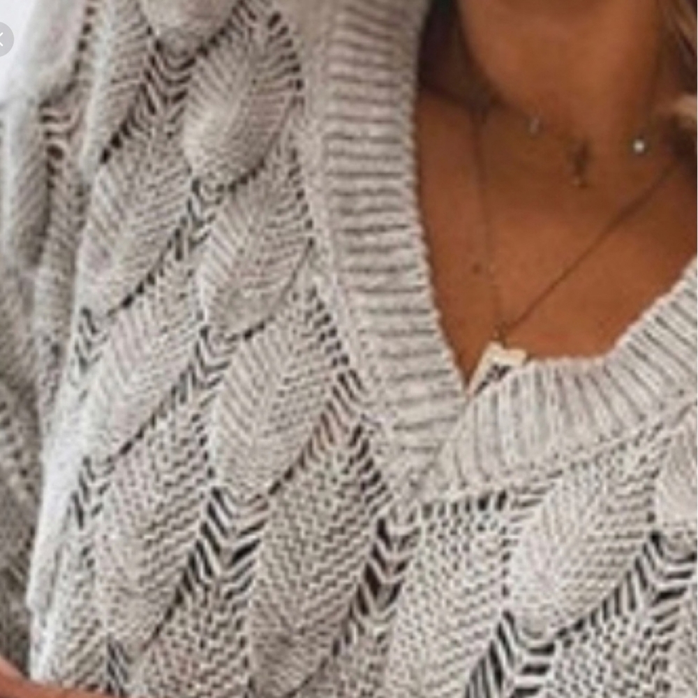Boho Textured Feather Knit Long Sleeve Grey V-Neck Pullover Sweater - Picture 2 of 5